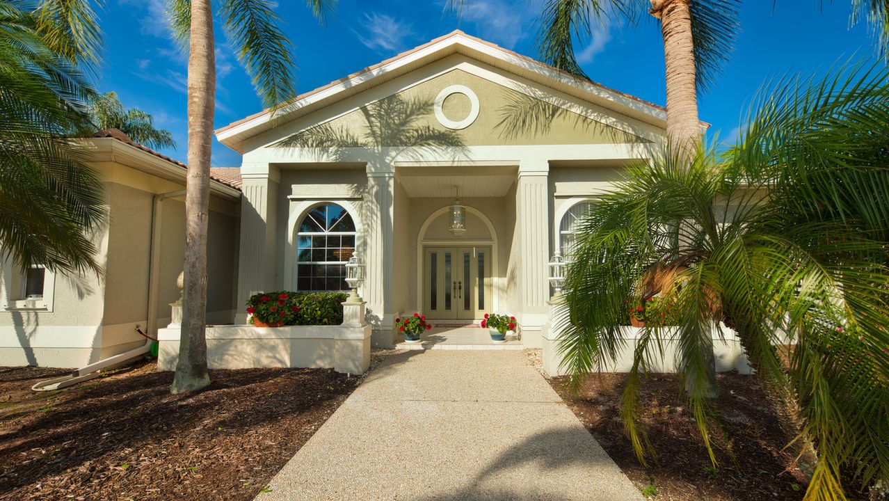 473 Dover Dr. S., Englewood, FL, 34223 Scene 3