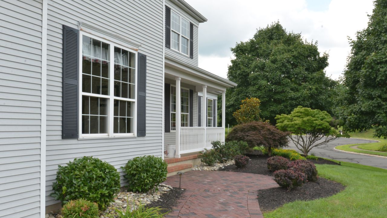 2 Quick Ct, Raritan, NJ, 08822 Scene 3