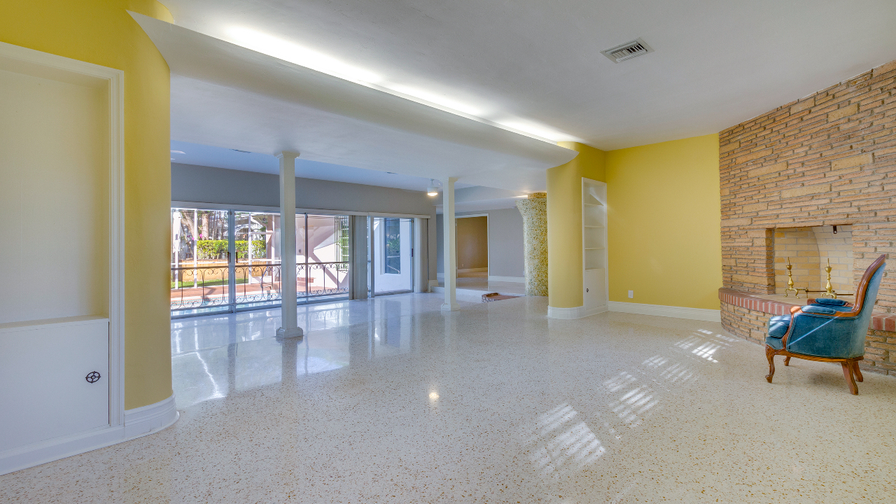 1404-Granada-Blvd-03