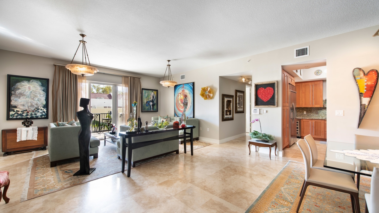 642-Valencia-Ave-#306-04