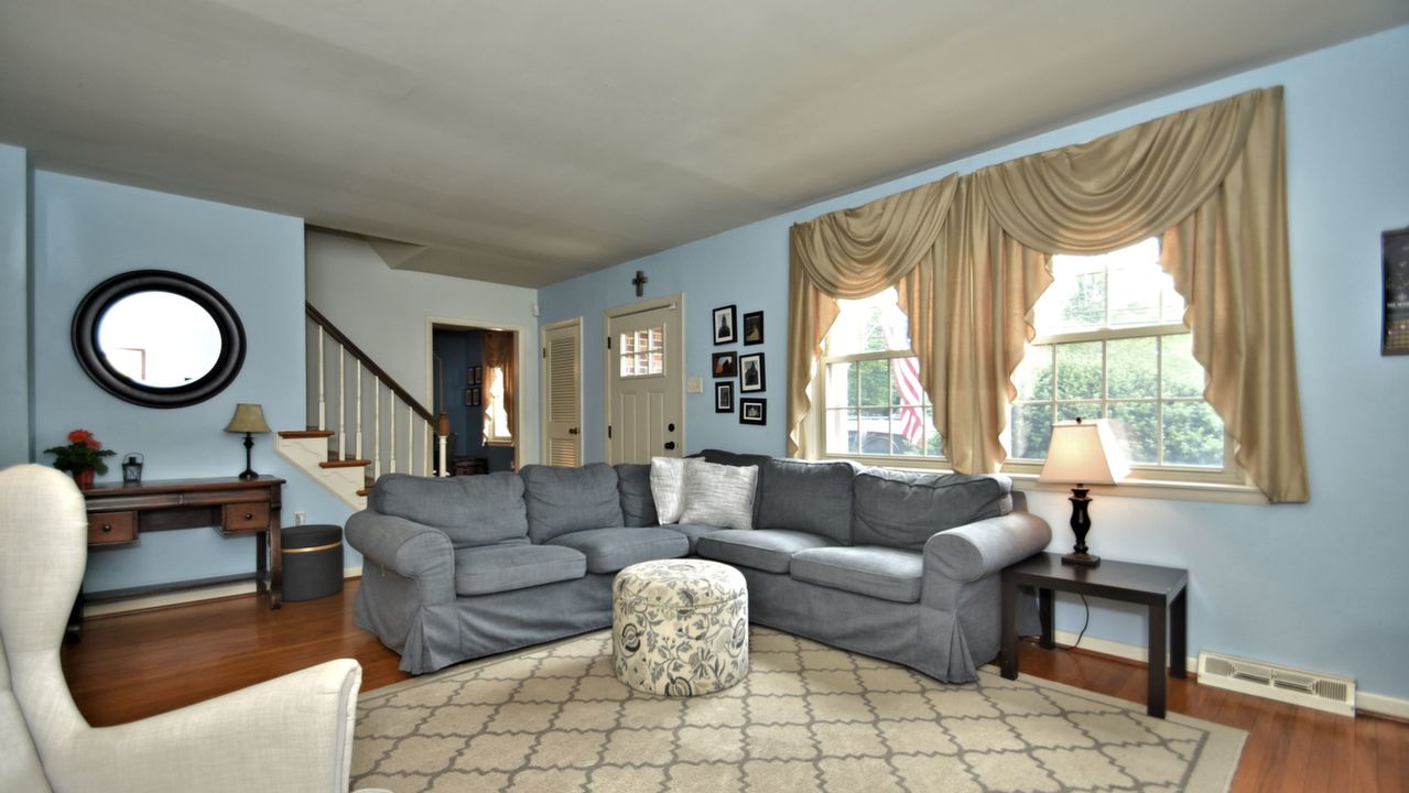 228 N Bethlehem Pike, Ambler, PA, 19002 Scene 2