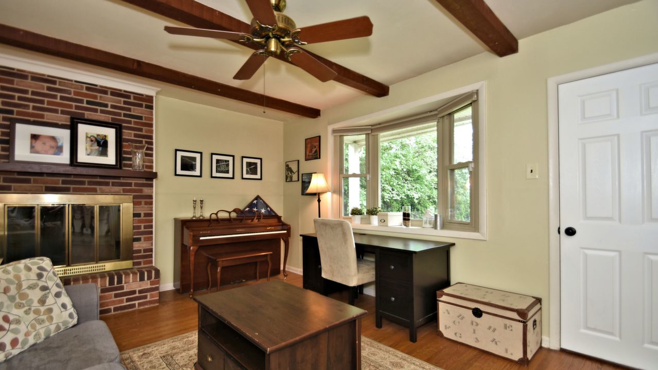 228 N Bethlehem Pike, Ambler, PA, 19002 Scene 3