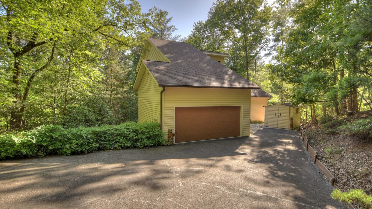 303 Lookiba Lane, Ellijay, GA, 30540 Scene 2