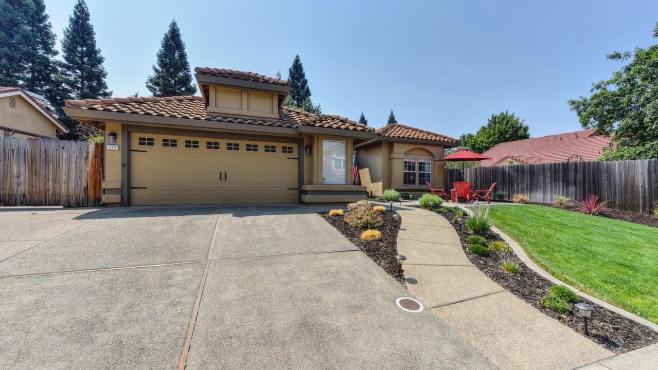 210 Baurer Cir
Folsom, CA 95630, Folsom, CA, 95630 Scene 2