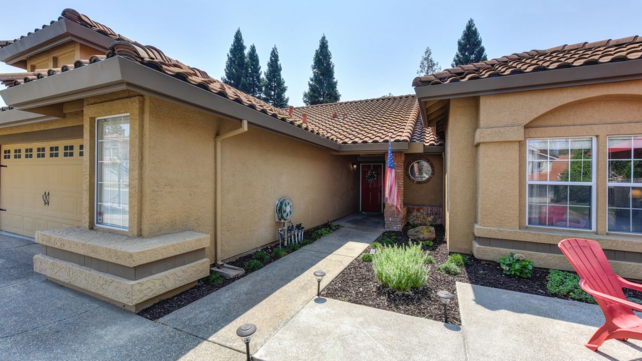 210 Baurer Cir
Folsom, CA 95630, Folsom, CA, 95630 Scene 4