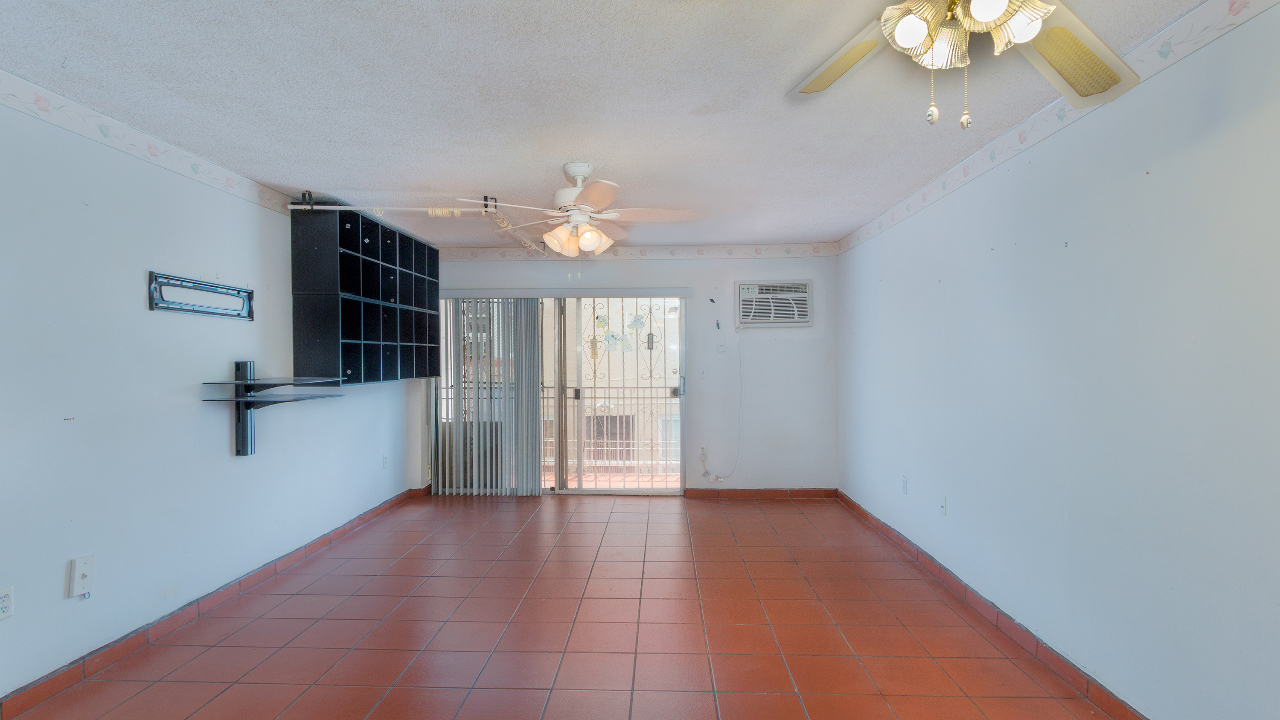 221-Meridian-Ave-#205-03