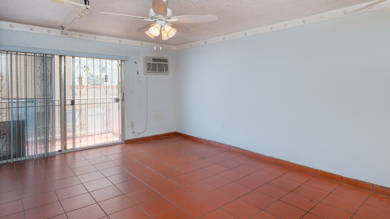 221-Meridian-Ave-#205-05