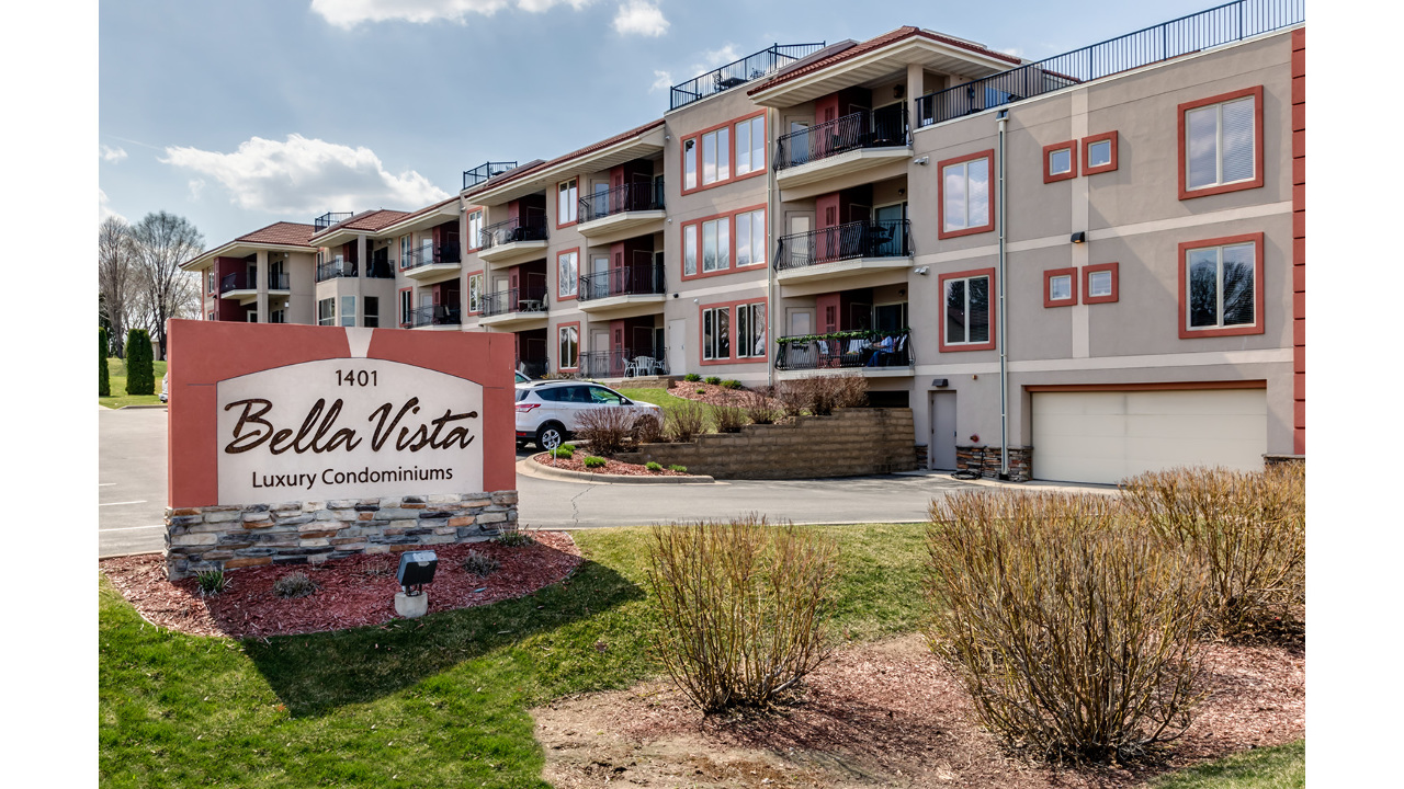 Bella Vista Building View