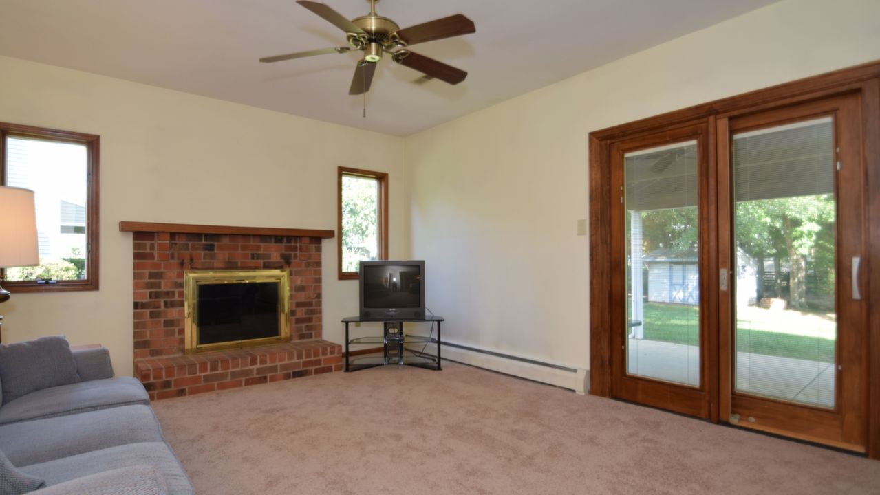 1025 Surrey Ln, Warrington, PA, 18976 Scene 4