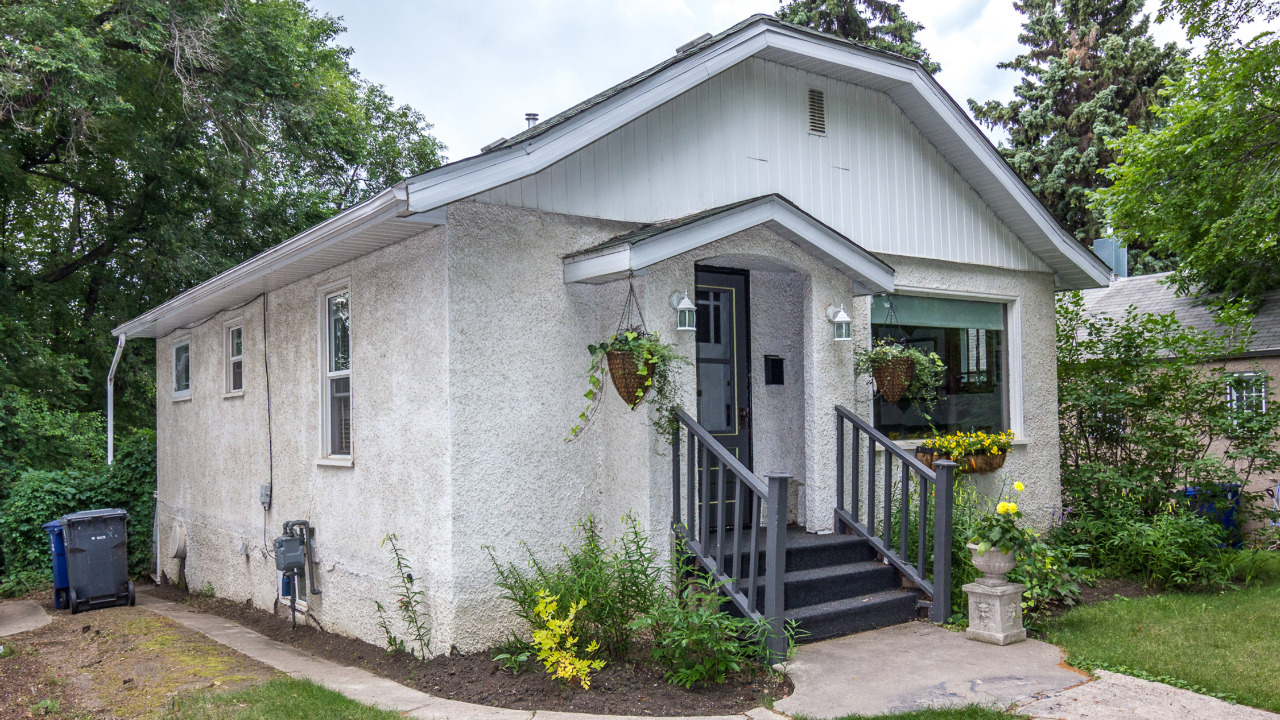 723 Bedford Rd, SK-101