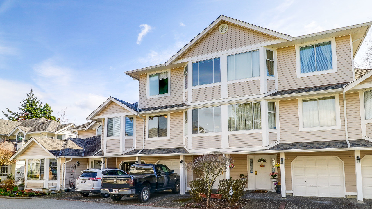 45-7955 122 St, Surrey, BC, V3W 3S7 Scene 2