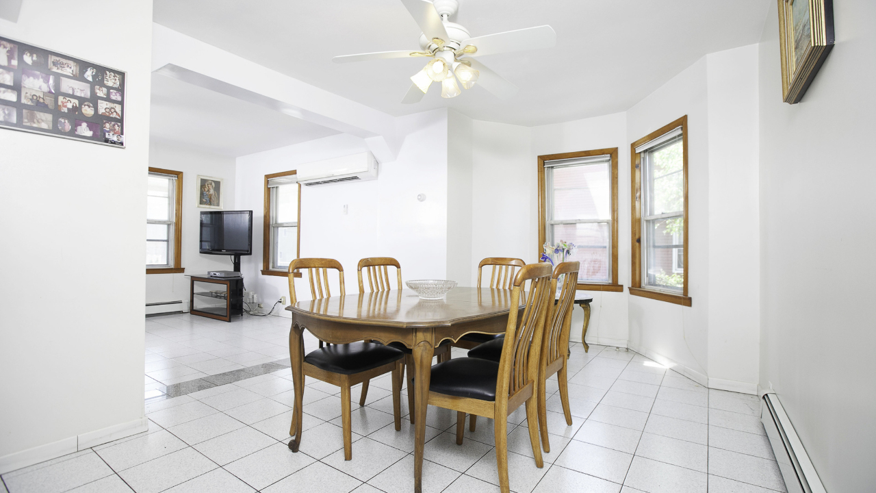 160 N Central Avenue, Valley Stream, NY, 11580 Scene 3