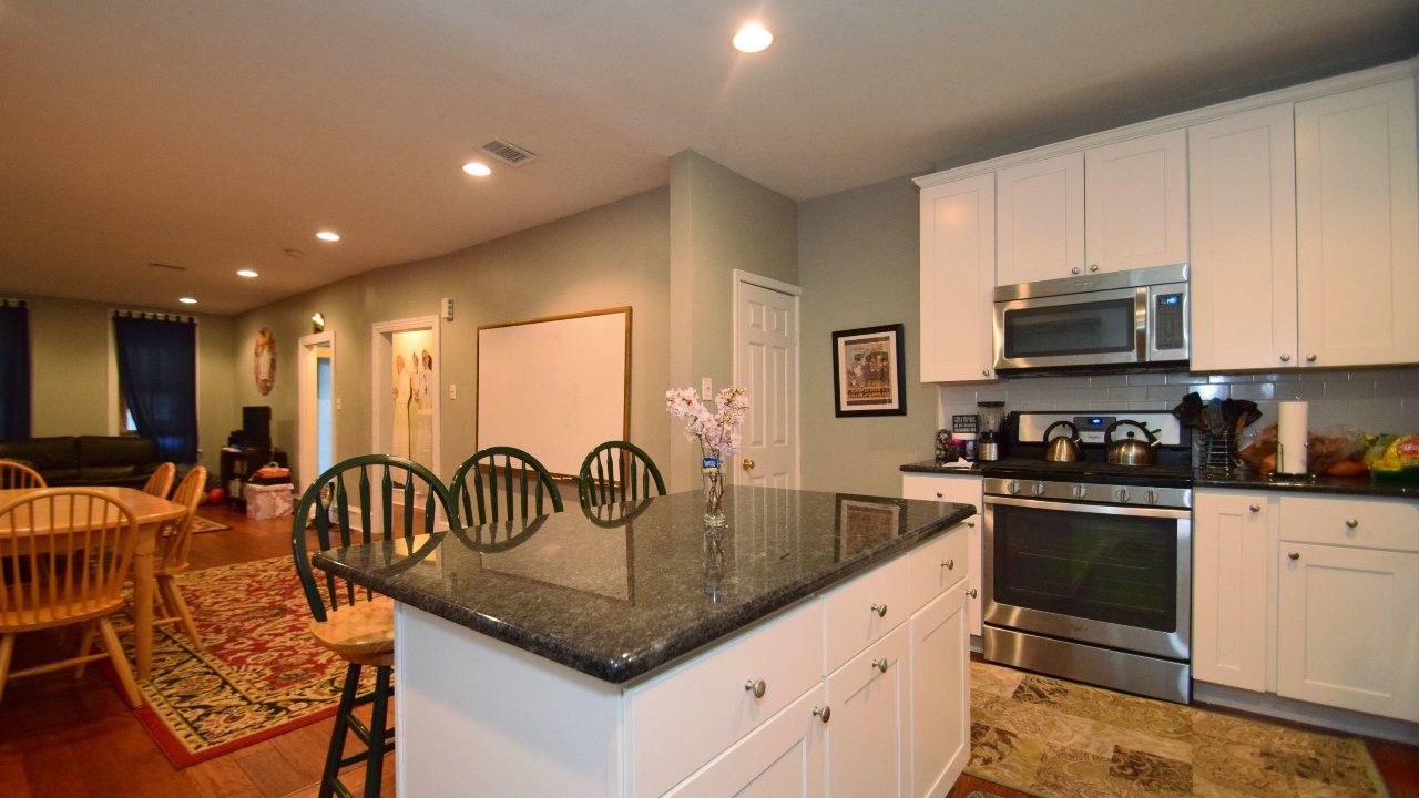 235 Roxborough Ave, Philadelphia, PA, 19128 Scene 4