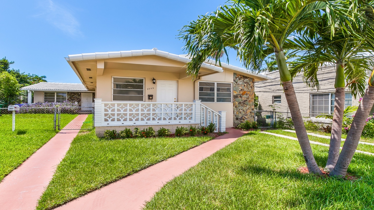 3660-SW-2nd-St-02