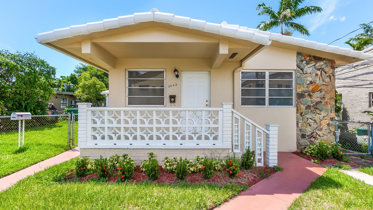 3660-SW-2nd-St-03