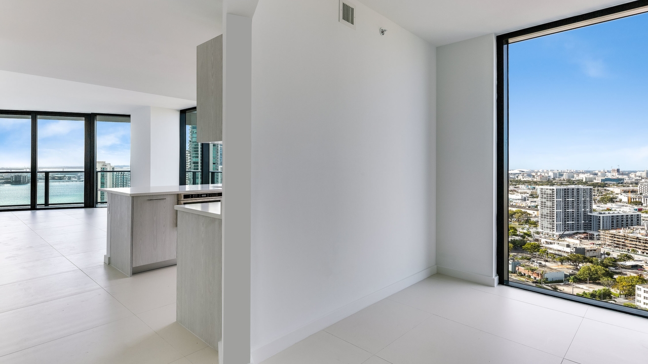 Paraiso-Bayviews-#3008-02