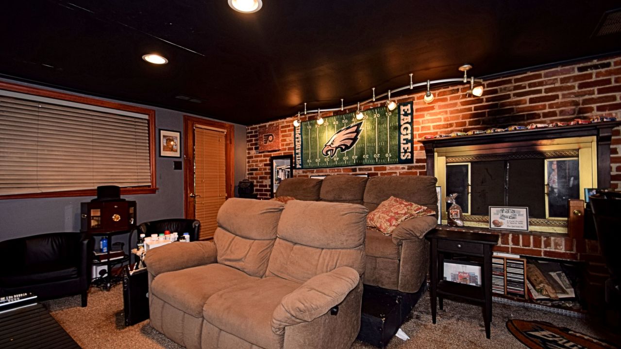 1937 S Limekiln Pike, Upper Dublin, PA, 19025 Scene 4