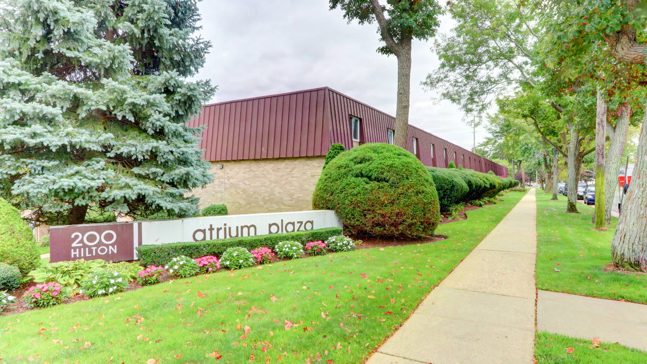 Welcome to Atrium Plaza