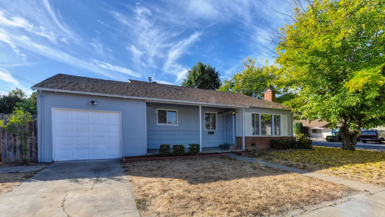 4500 Summit Way, Sacramento, CA, 95820 Scene 2