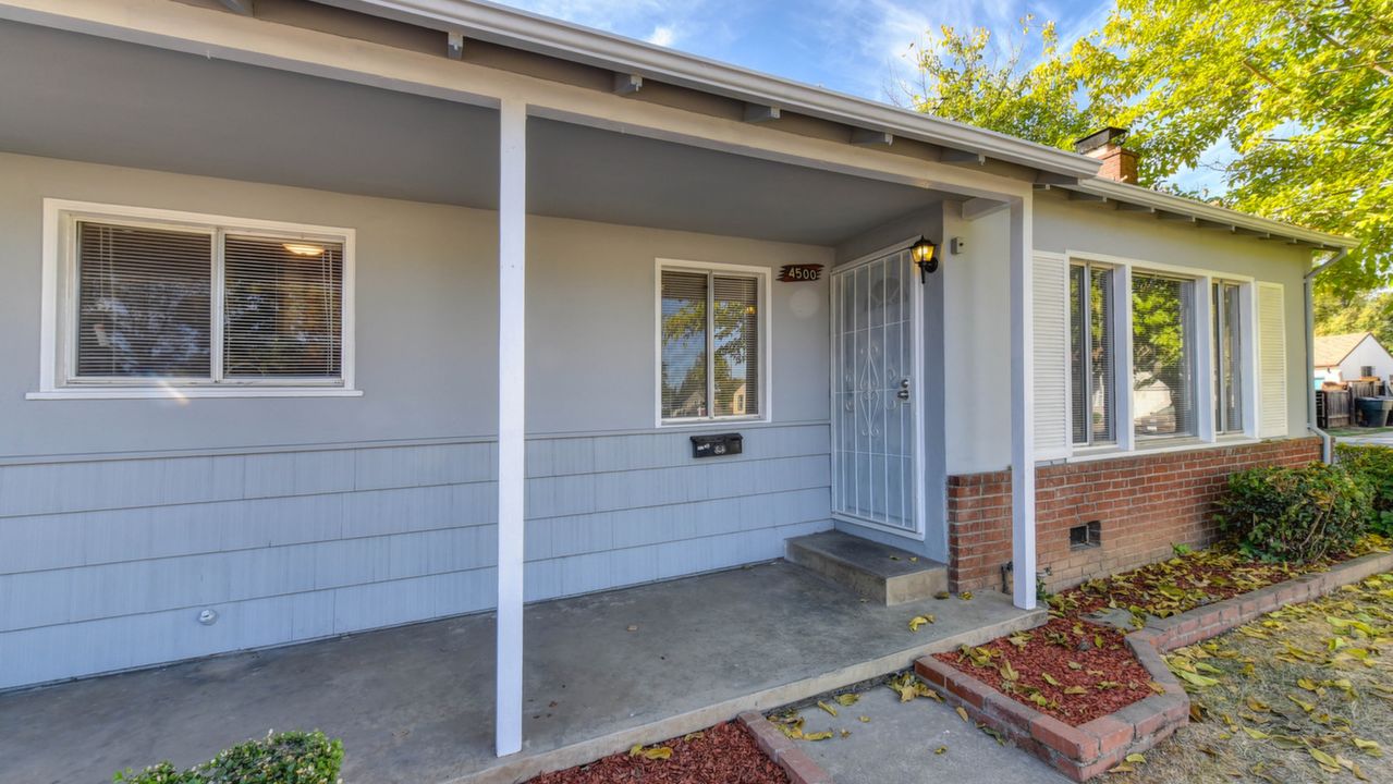 4500 Summit Way, Sacramento, CA, 95820 Scene 4