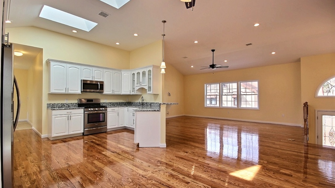 11 Foot Cathedral Ceilings