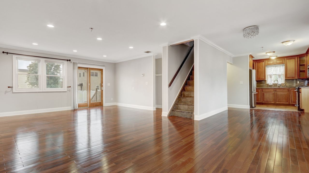 166 N Nassau Ave, Massapequa, NY, 11758 Scene 4