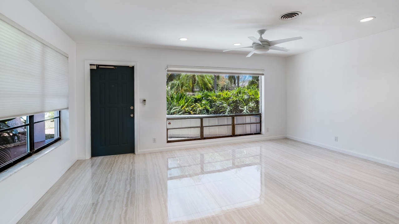 5661-NE-22nd-Ave-04