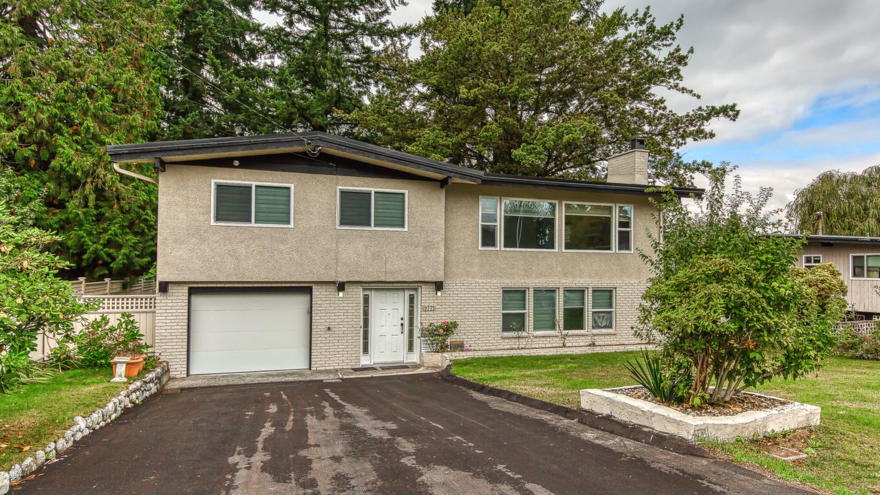 9771 115A Ave, Surrey, BC, V3V 3Z1 Scene 1