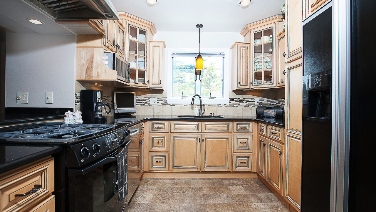 207 N Linden Street, Massapequa, NY, 11758 Scene 4