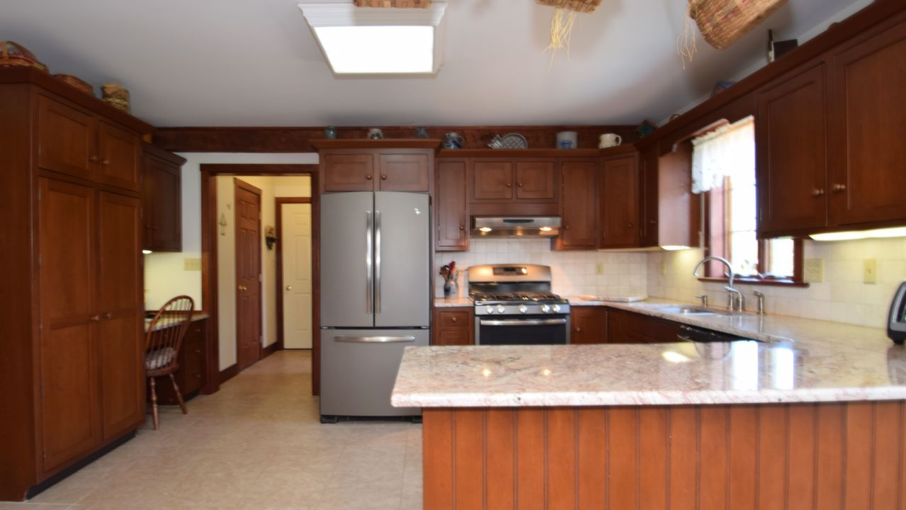 2114 Fox Hollow Ln, East Greenville, PA, 18041 Scene 2