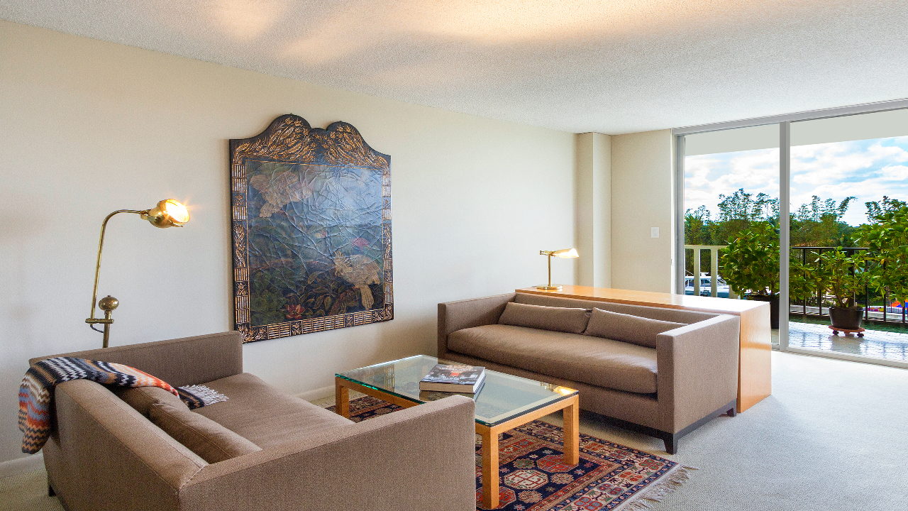 Ten-Thousand-Plaza-Unit-303-02