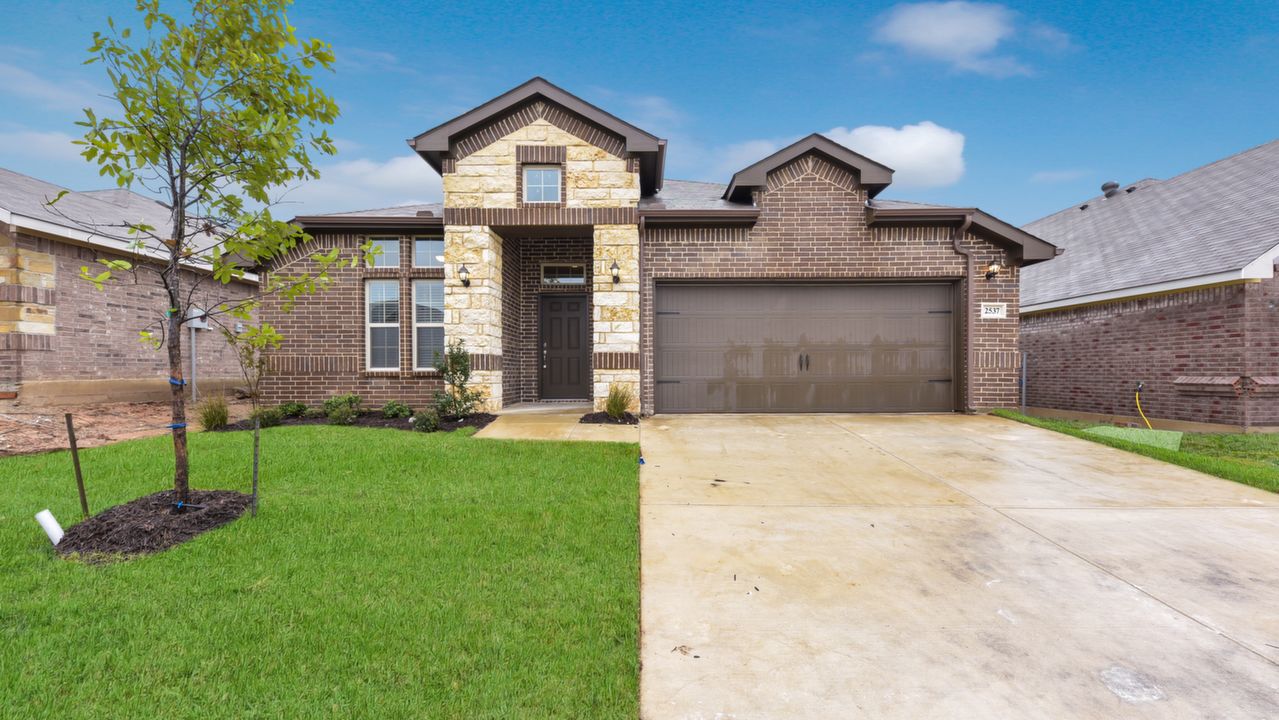2537Hadley_001