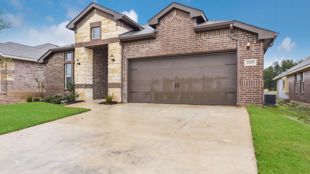 2537Hadley_002