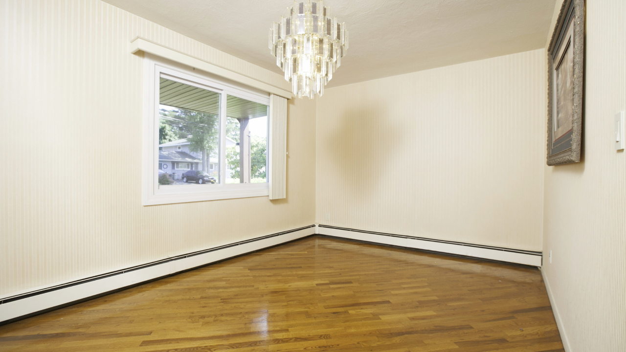 324 Chelsea Ave, West Babylon, NY, 11704 Scene 2