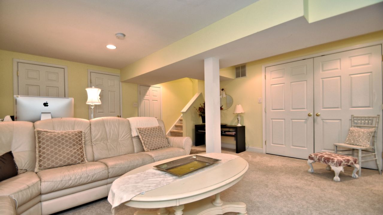 550 Aspen Woods Dr #60, Yardley, PA, 19067 Scene 4