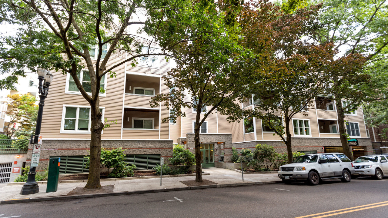 0205 SW Montgomery St. #203, Portland, OR, 97201 Scene 2