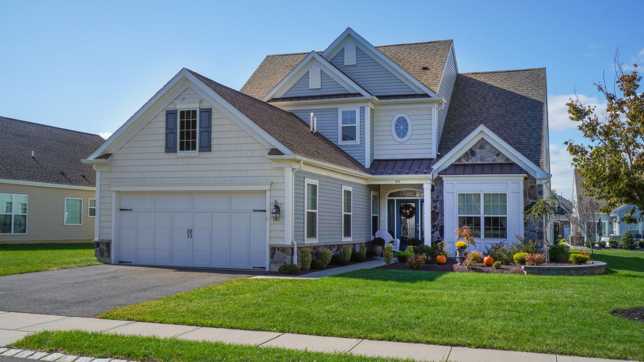 60 East Bosworth Blvd, Famingdale, NJ, 07727 Scene 1