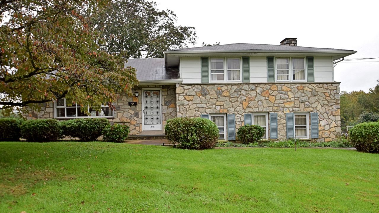 514 Roberts St, Norristown, PA, 19401 Scene 1