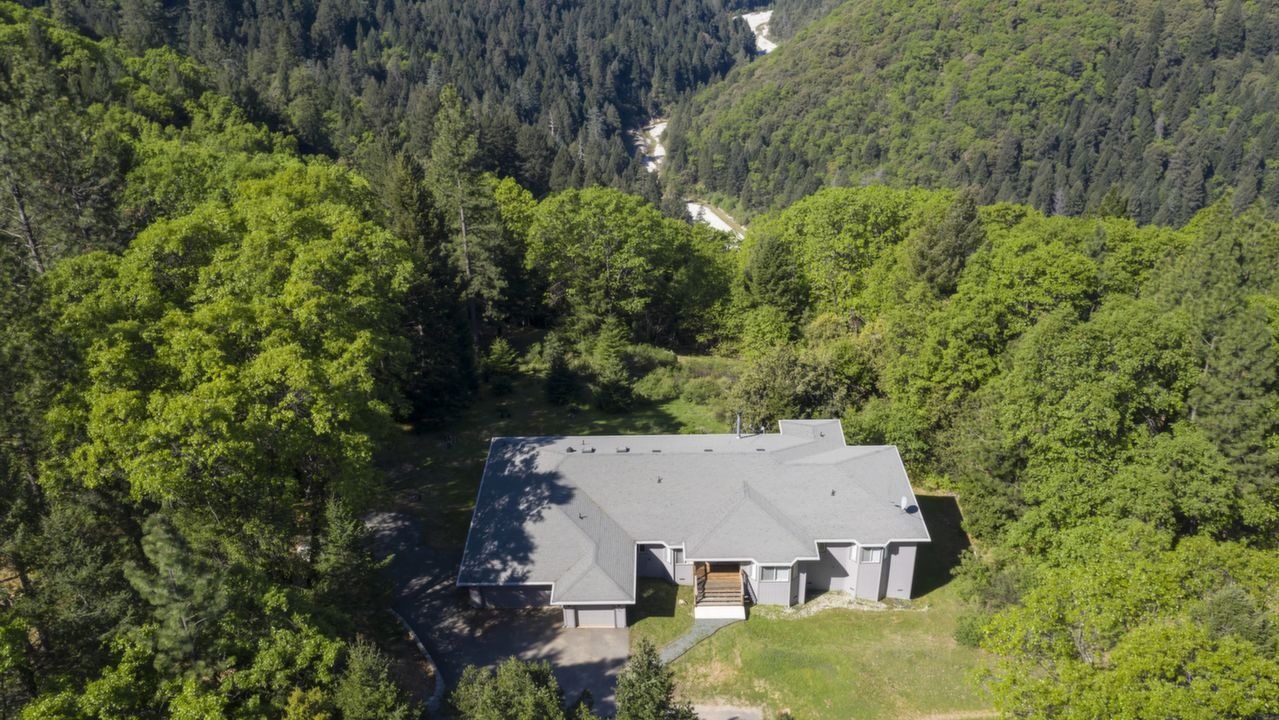 300 Bear River View Lane, Gold Run, CA, 95717 Scene 1