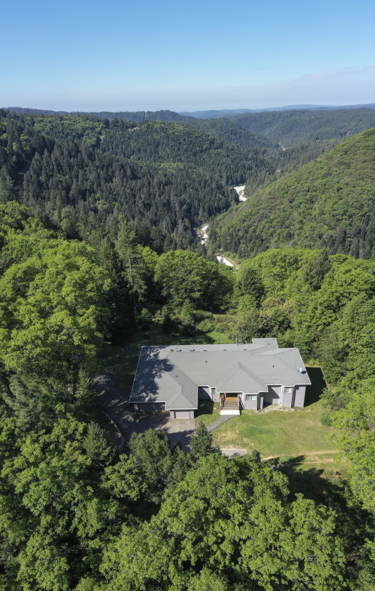 300 Bear River View Lane, Gold Run, CA, 95717 Scene 2