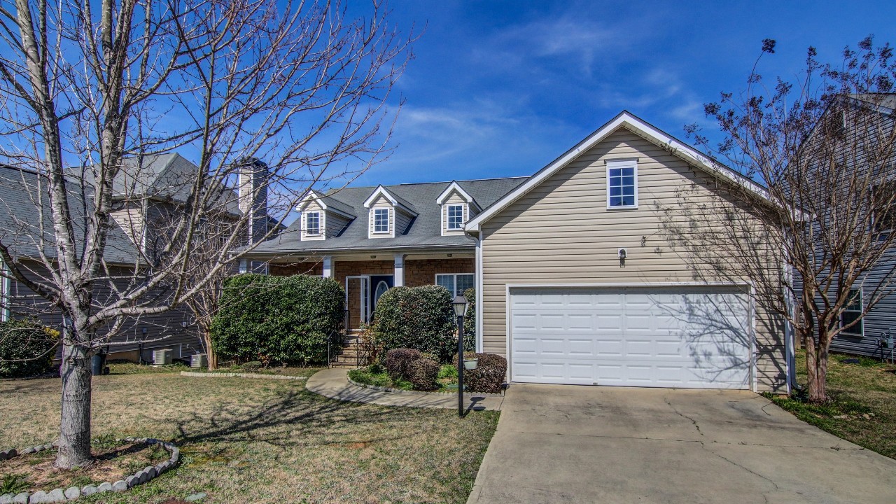 2441 Fall Creek Landing