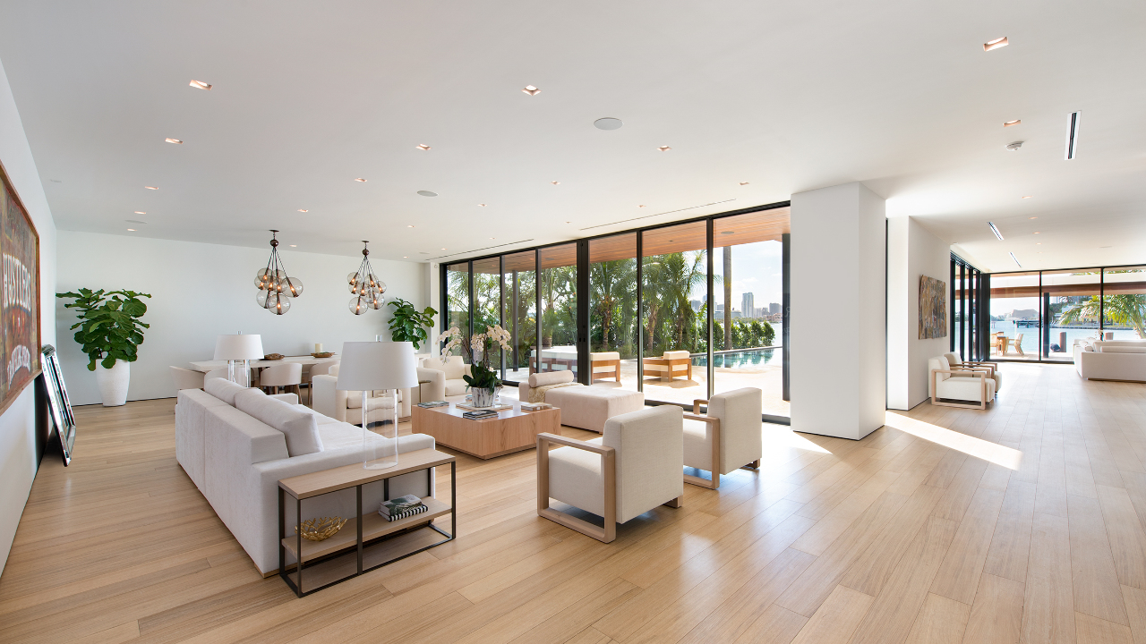 125-W-San-Marino-Dr-04