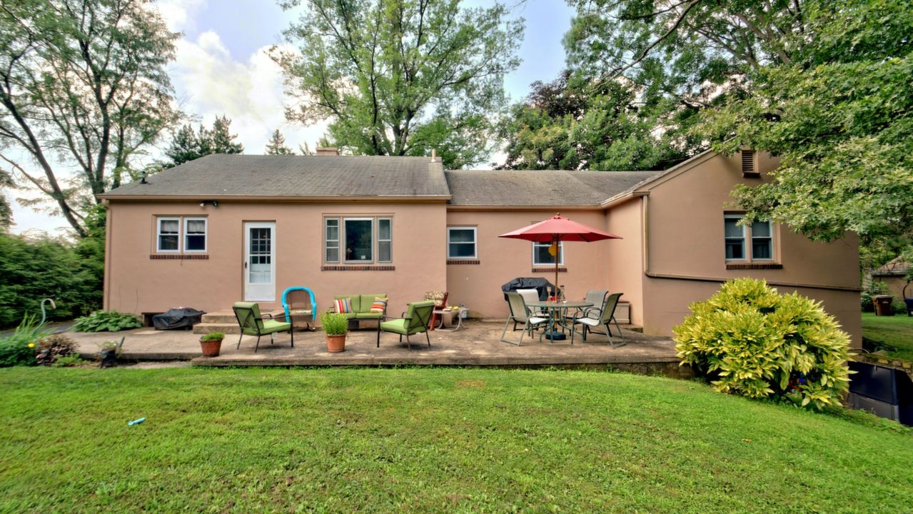 408 Meetinghouse Rd, Ambler, PA, 19002 Scene 4