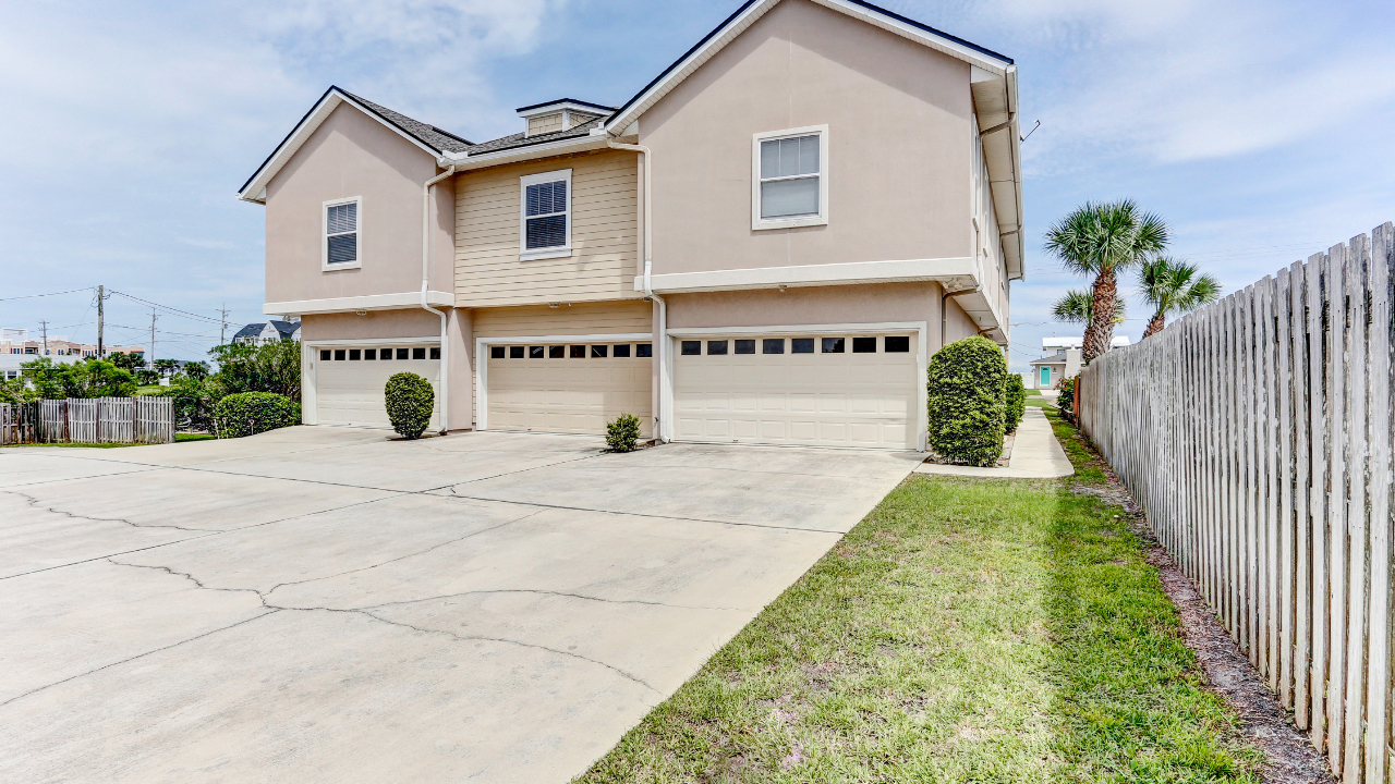211 S. Fletcher Ave, Fernandina Beach, FL, 32034 Scene 1