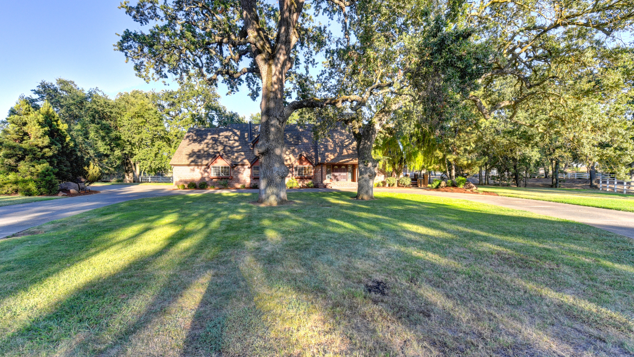 8733 Early Times Ln, Wilton, CA, 95693 Scene 4