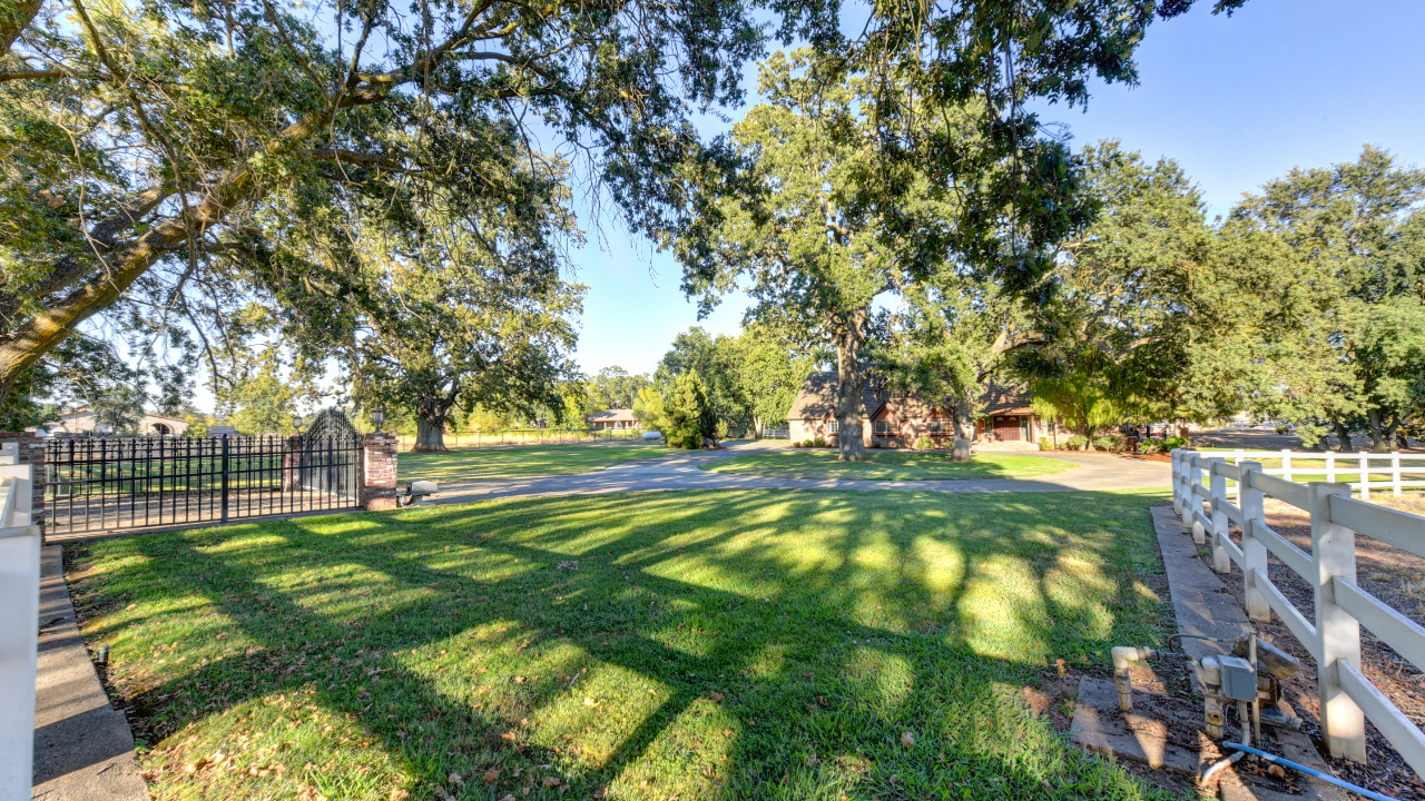 8733 Early Times Ln, Wilton, CA, 95693 Scene 3