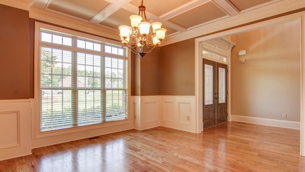 Formal Dining Area w/Coffered Ceiling