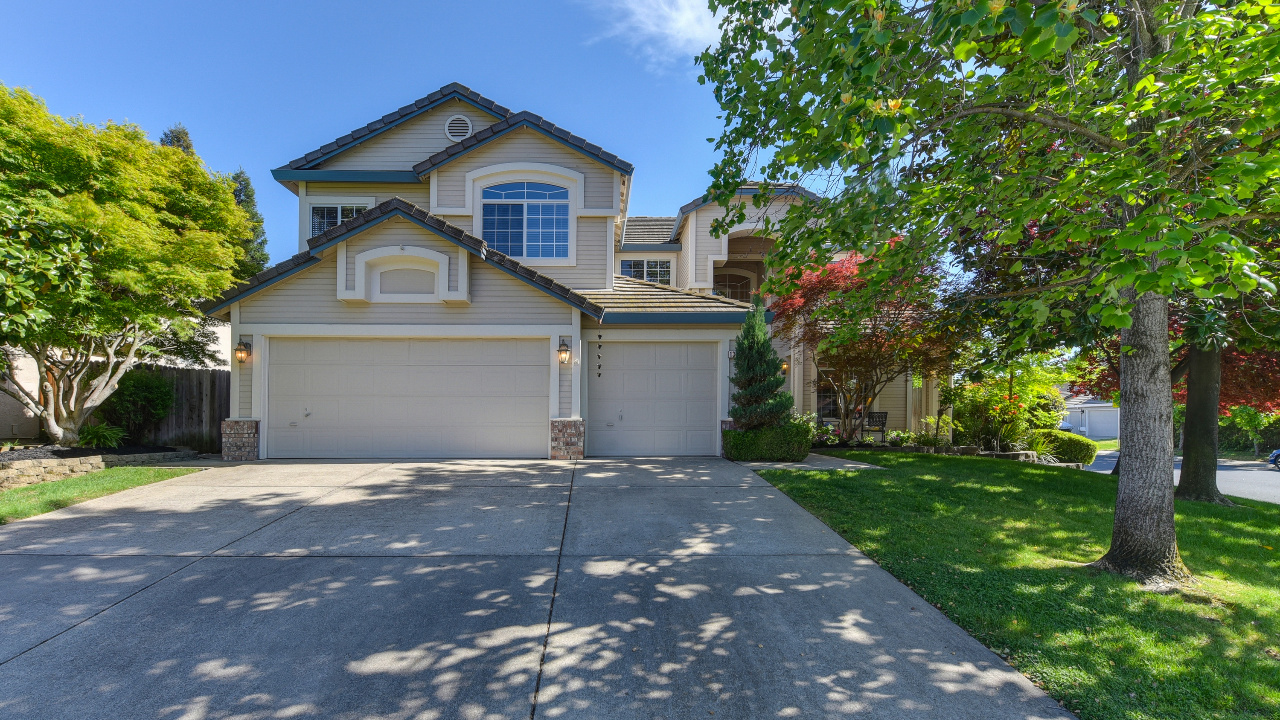 1325 Avenida Alvarado, Roseville, CA, 95747 Scene 2