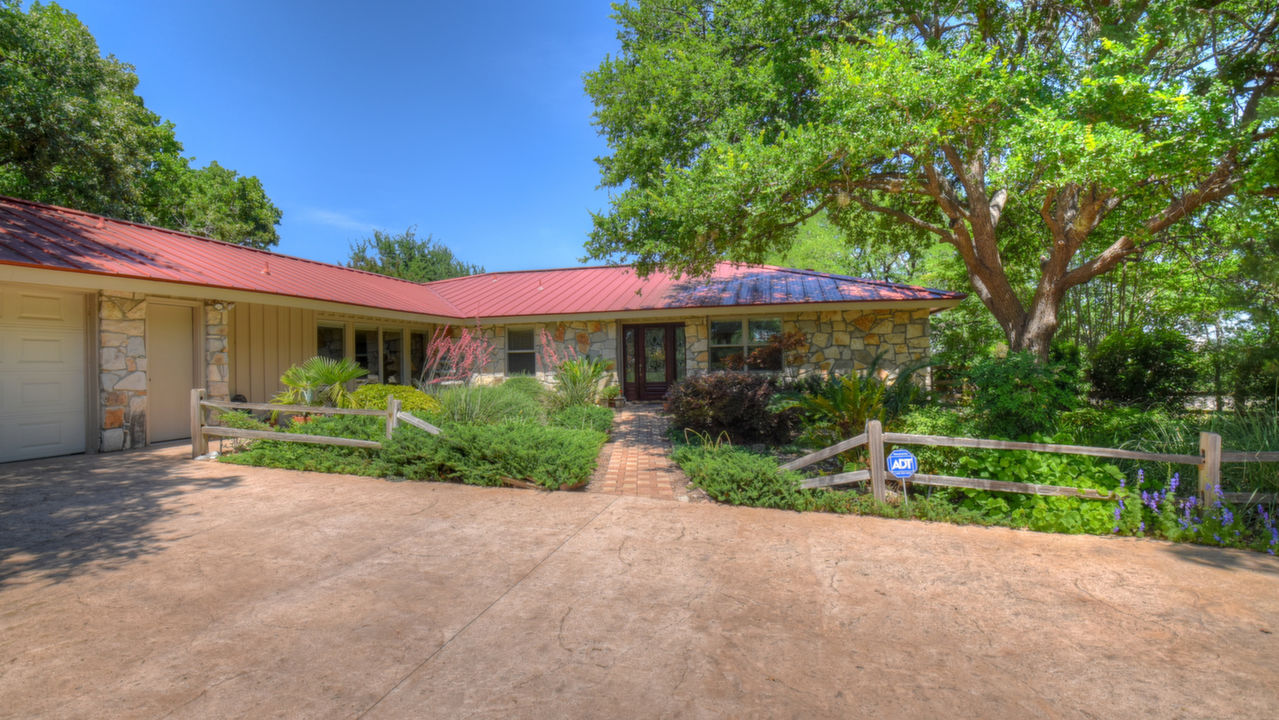 807 Indian Paint, Horseshoe Bay, TX, 78657 Scene 2