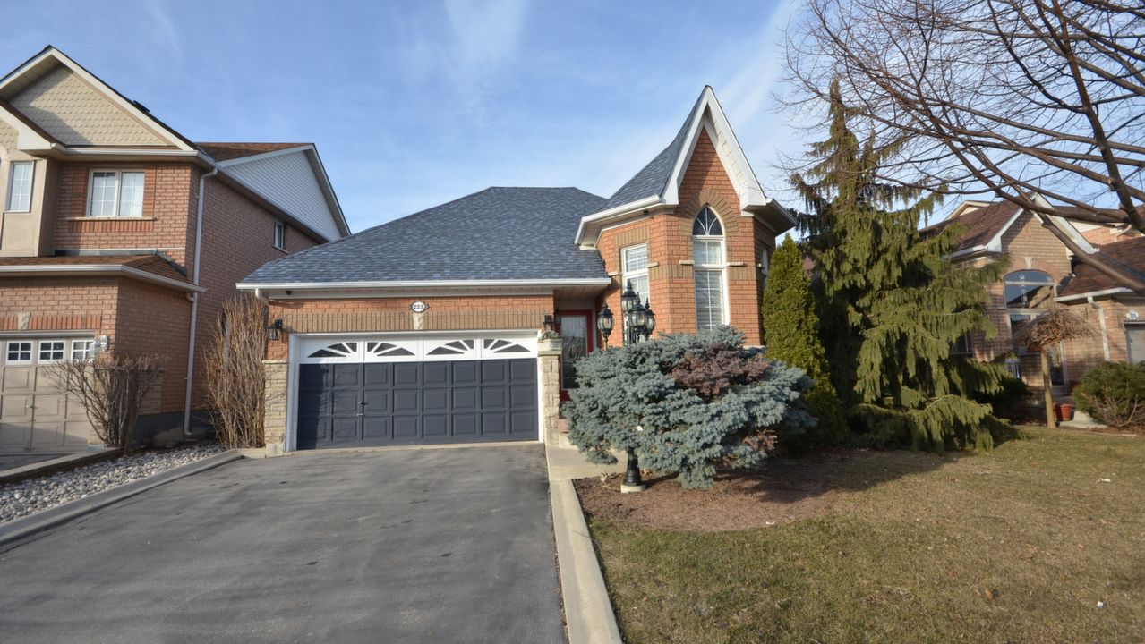 Welcome To 225 Van Kirk Dr